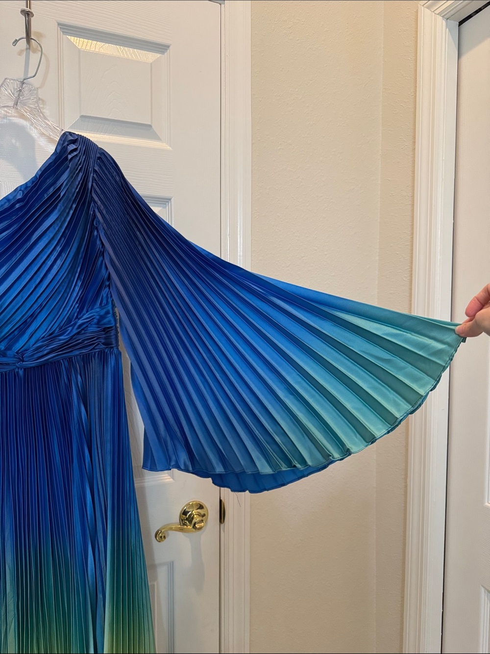 Mac Duggal 49903 Blue Pleated Charmeuse One Shoulder Ombre Gown Size 10 NWOT - Picture 12 of 13